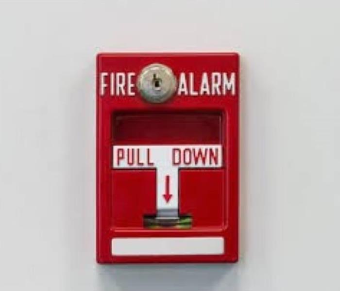 red fire alarm 